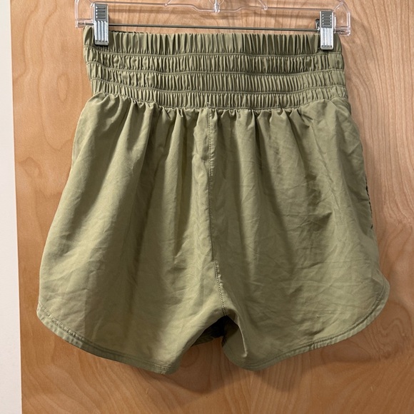 NIKE DRI-FIT SAGE GREEN RUNNING SHORTS, SIZE M - Picture 3 of 5